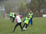 Training S.K.N.W.K. JO16-1 van zaterdag 18 december 2021 (51/77)